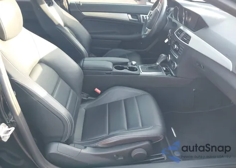 2012 Mercedes-Benz C 250 from USA, damaged, VIN WDDGJ4HB2CF854276